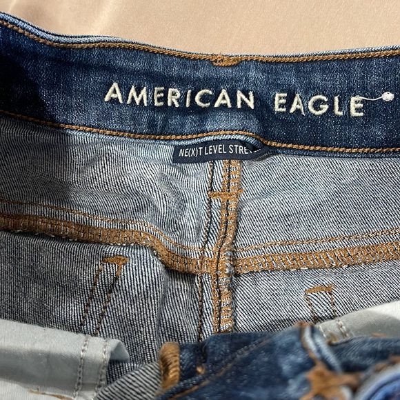 American Eagle Hi-Rise Jeans - Picture 7 of 8